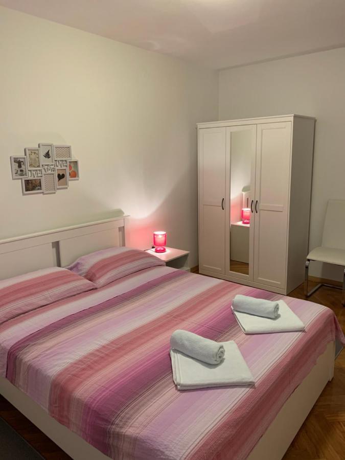 Apartments Toni-Malinska Eksteriør billede